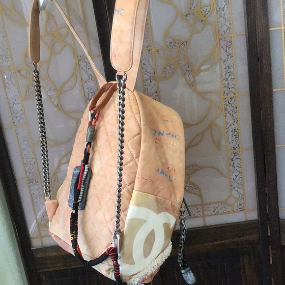 Chanel graffiti backpack bag runway 100% authentic 2014 Runway edition - Picture 6 of 14